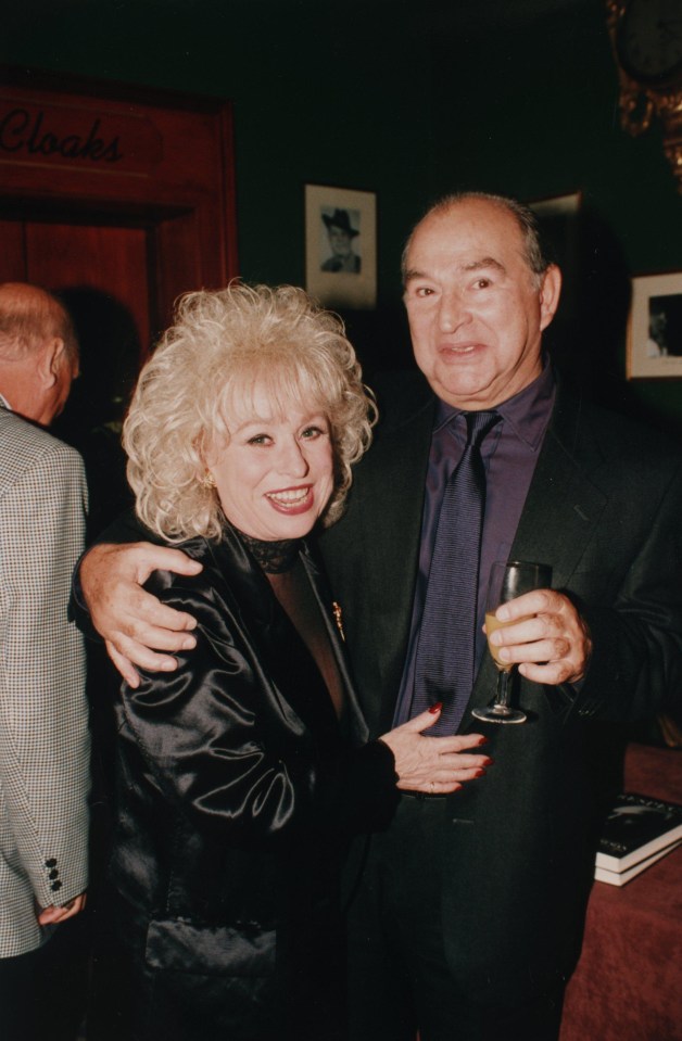 Freddie Foreman with Barbara Windsor in 1996