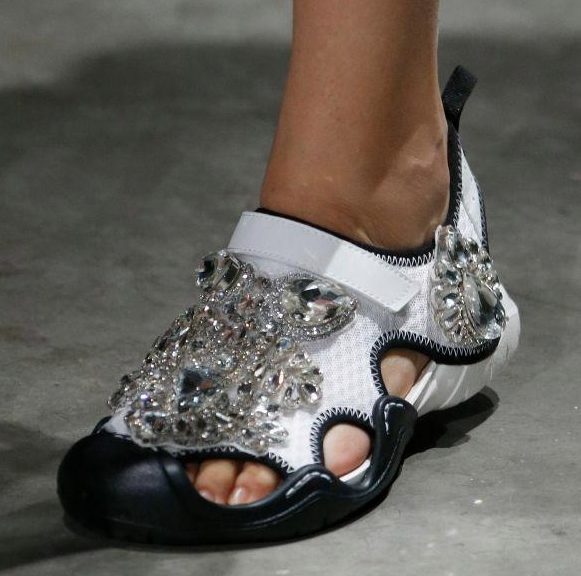  Christopher Kane's controversial catwalk crocs