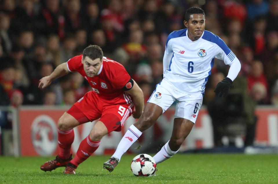  Panama's Manuel Vargas gets away from Wales' Sam Voakes during a recent friendly