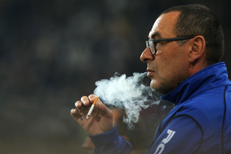  Chain-smoking Maurizio Sarri looks set to join Chelsea