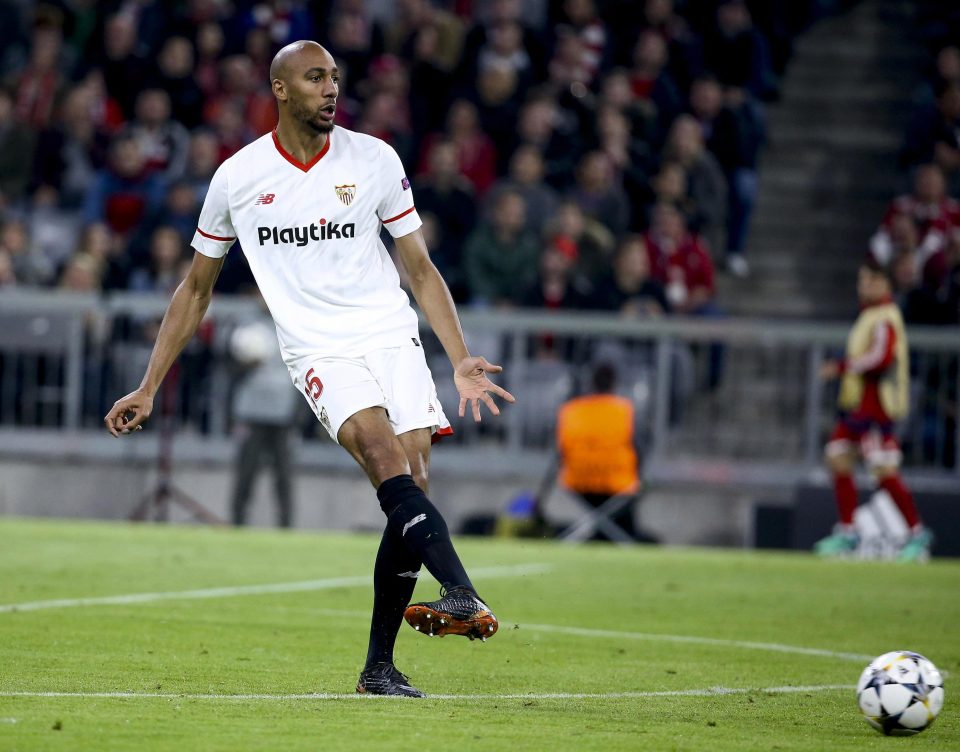  Fernando was close to joining Sevilla when it looked like Steven Nzonzi could be leaving