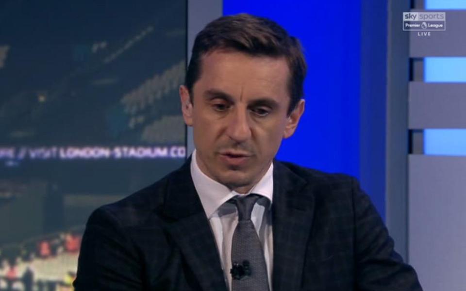  Gary Neville thinks Manchester United need to trim their squad