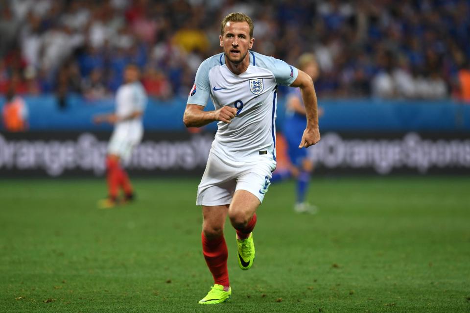  I hope England put Kane on corners and free kicks again