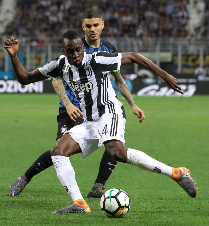  Blaise Matuidi battles with Mauro Icardi as Inter Milan take on Juventus