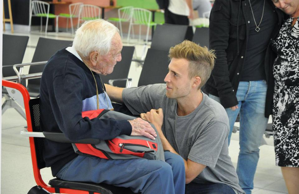  The professor says a final goodbye to one of his grandsons