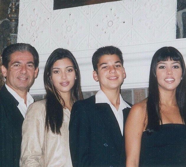  Kim Kardashian posted an old snap of her dad Robert and siblings Kourtney and Rob back in 1999 yesterday