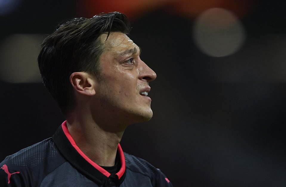  Whoever the new Arsenal boss is must sort out the problem with Mesut Ozil