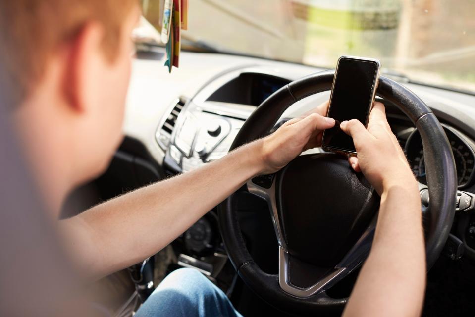  New cameras would catch drivers using phones