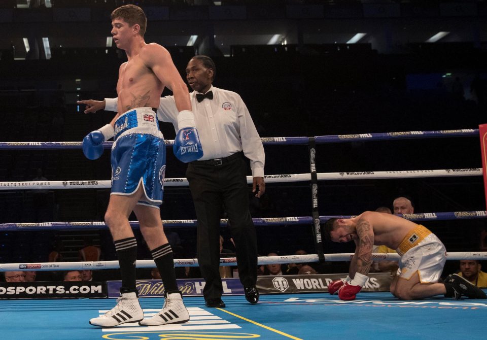  Campbell first put down James in the second round as he showed he is levels above his opponent