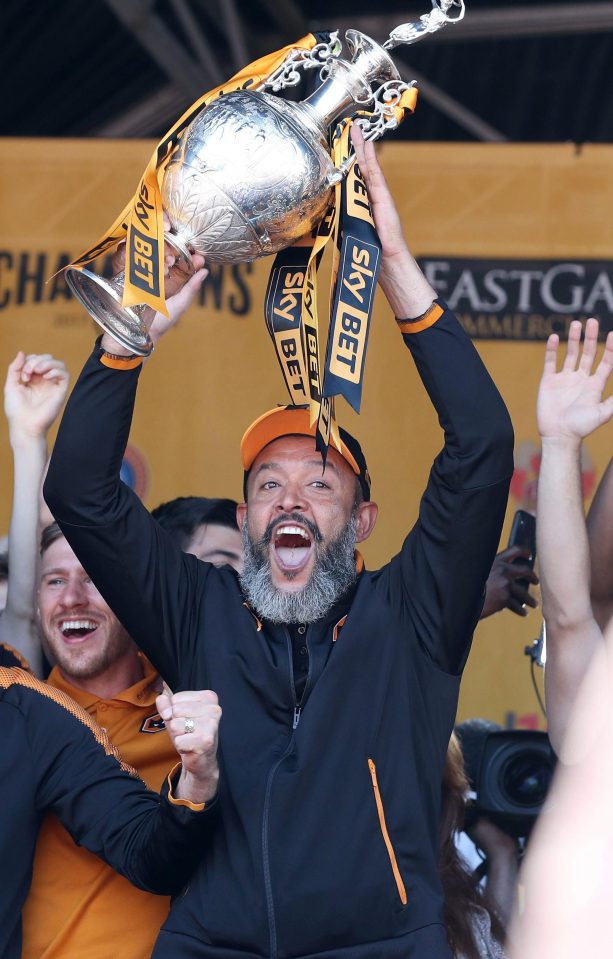  Nuno Espirito Santo gets his hands on the Championship trophy