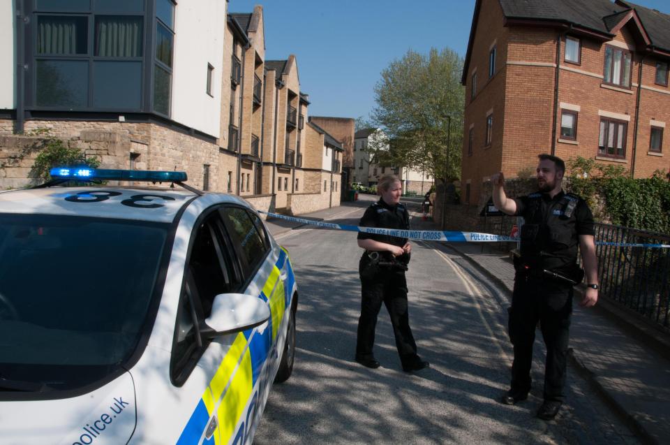  Police cordoned off several roads in Oxford city centre