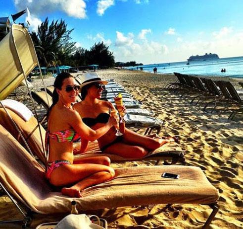  Meghan and Jessica enjoying drinks on the beach in Italy