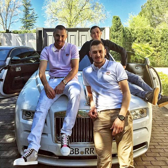  Karim Benzema isn't afraid of parking his backside on top of his Rolls Royce