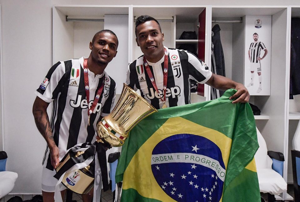  Alex Sandro celebrates winning Coppa Italia with team-mate Douglas Costa