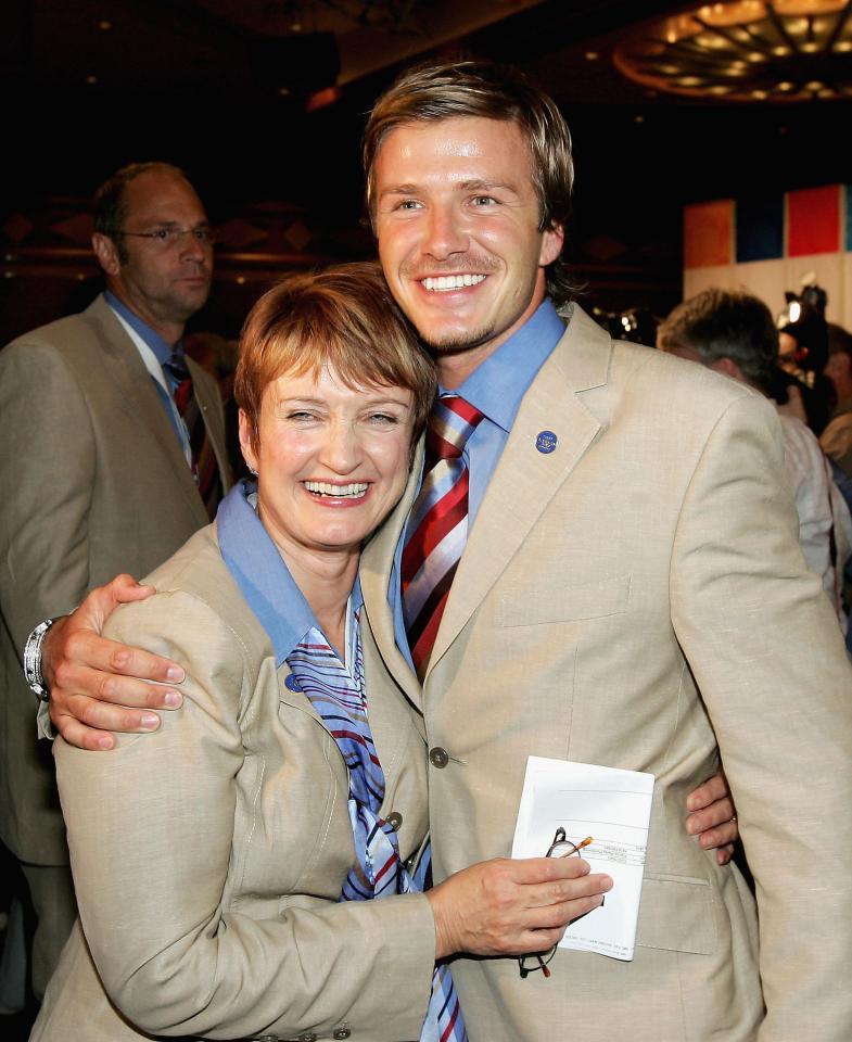  Tessa celebrates 2005 vote to host the 2012 Olympics with David Beckham