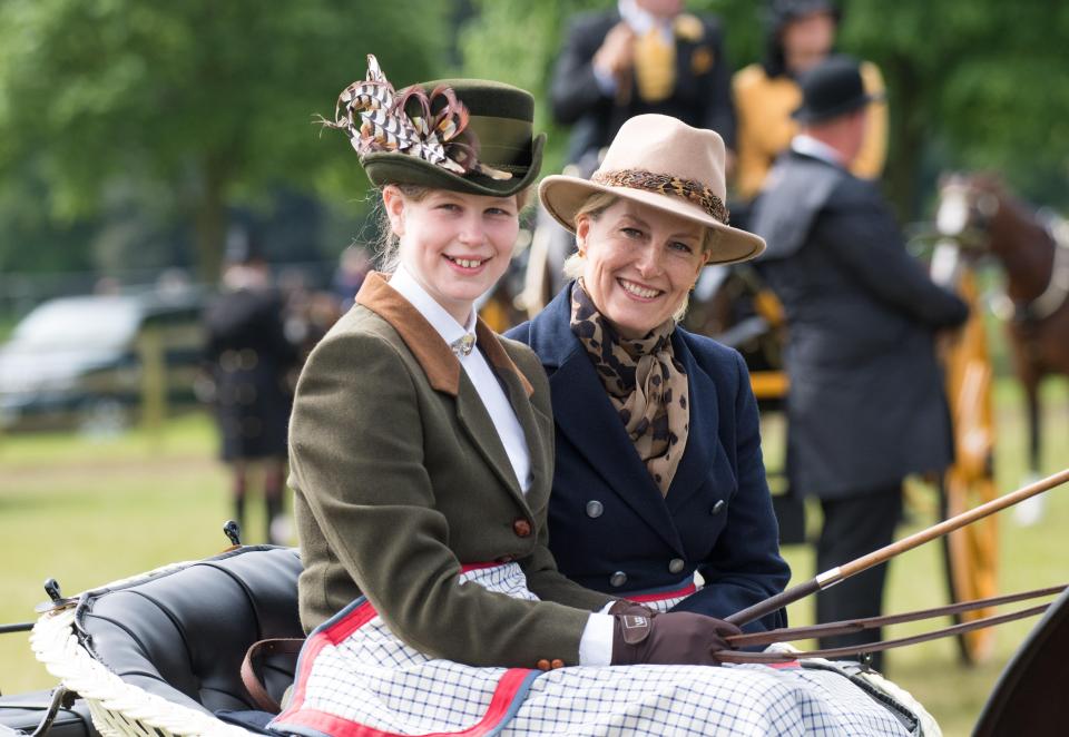  Lady Louise Windsor with mother Sophie, Countess of Wessex arrive at the horse show on Sunday