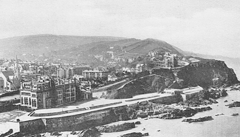  The Ilfracombe Hotel of 1867 was the town's first purpose-built luxury hotel and occupied a prominent prime seafront site