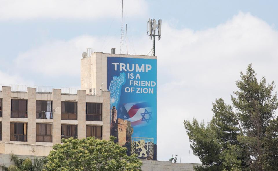  Signs proclaim Trump a 'friend of Zion'