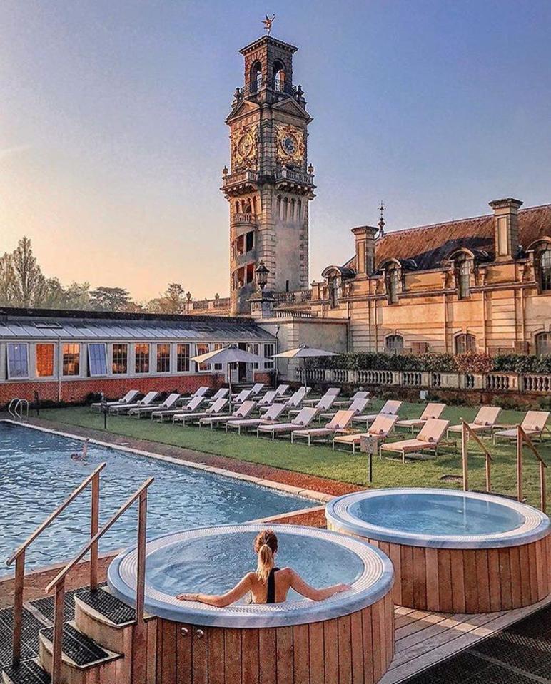  The hotel also offers up hot tubs to relax