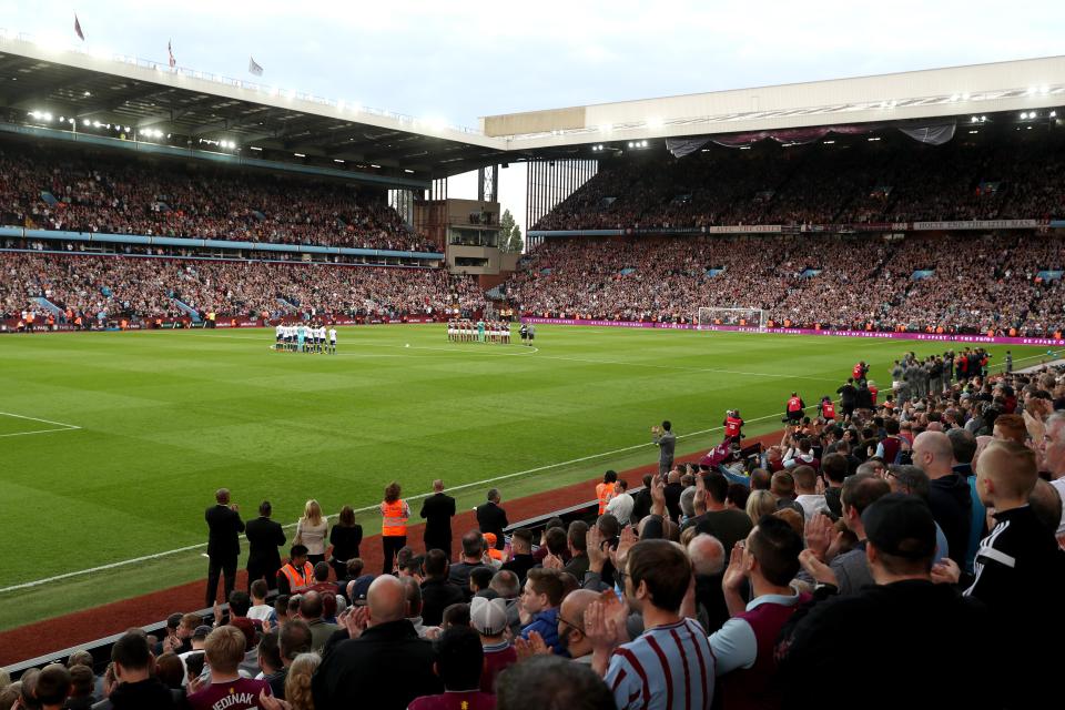  Fans join forces to clap for ex-Premier League star Jlloyd Samuel