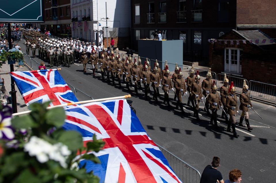  Military personal take part in a carriage rehearsal in Windsor