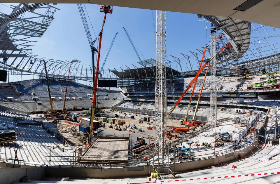  Spurs want to have their first game at the new stadium in mid-September