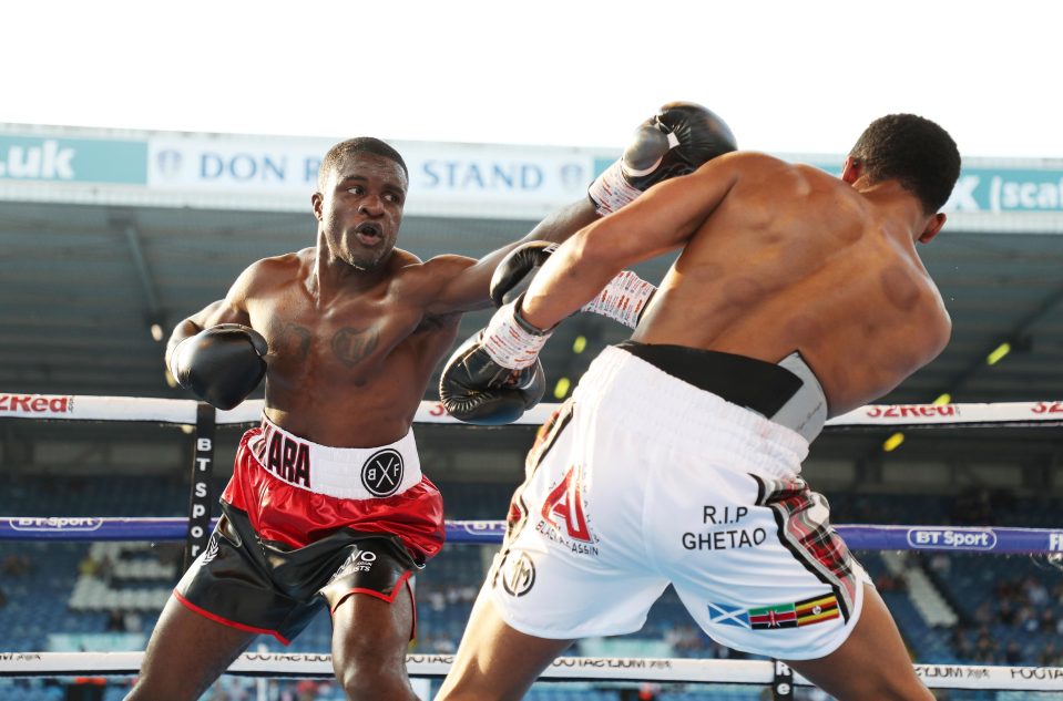  Ohara Davies won every round against his late stand-in opponent