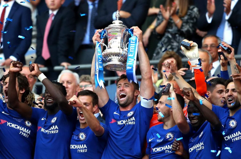  Chelsea lifted the FA Cup after beating Man Utd 1-0 at Wembley