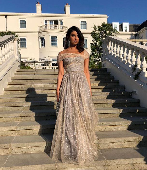  Indian actress Priyanka Chopra looked stunning as she arrived for the after party at the Windsor Park venue