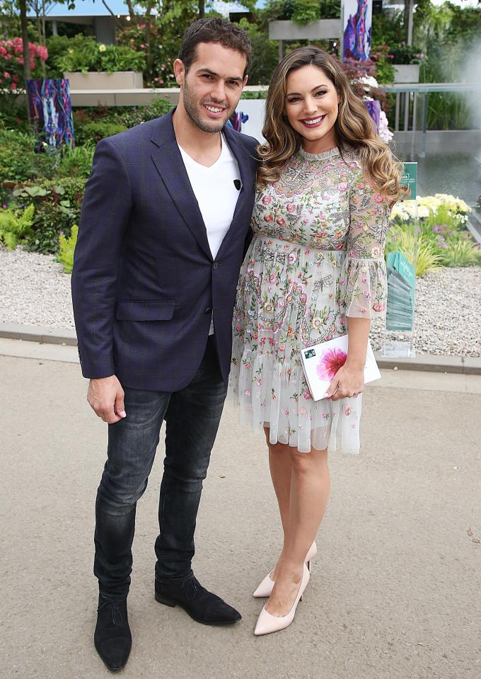  Kelly and Jeremy with their clothes on at the Chelsea Flower Show