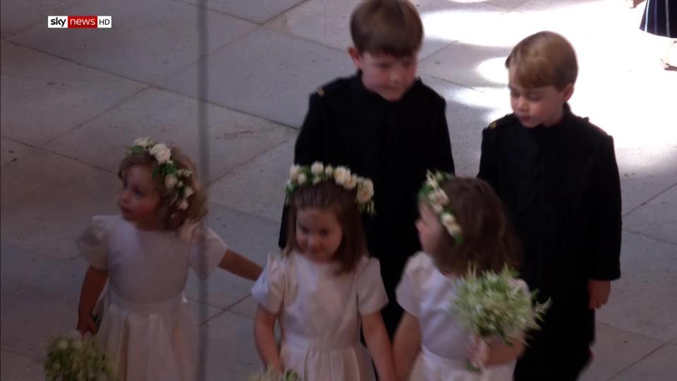  Prince George and Princess Charlotte wait for Meghan