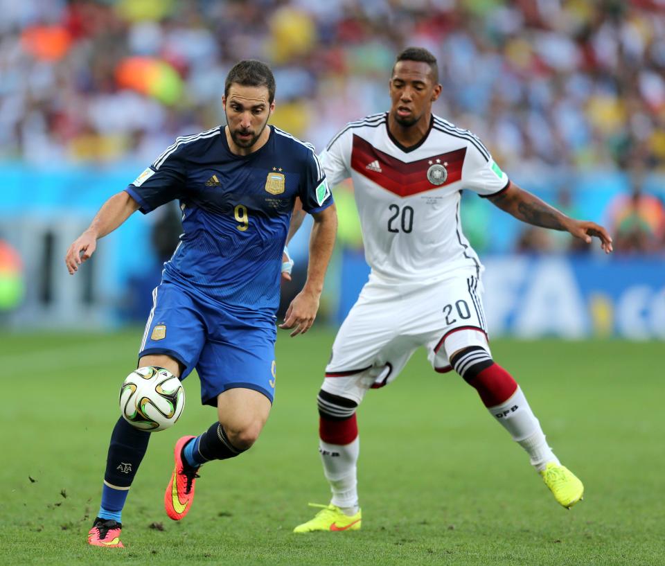  Jerome Boateng kept Gonzalo Higuain under wraps in the 2014 final