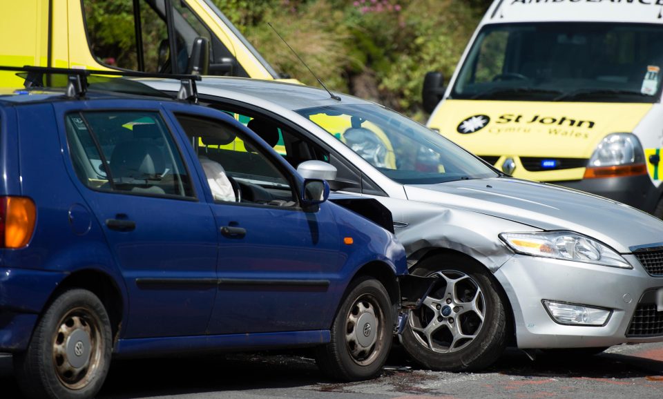  Almost half of young drivers wrote their car off in their own street