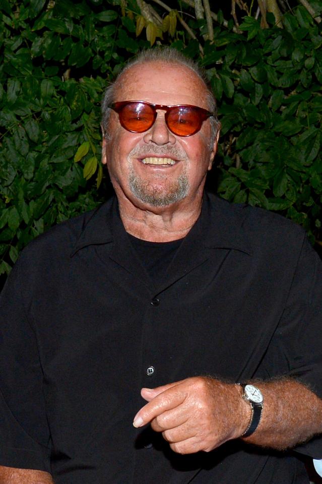  Hollywood actor Jack Nicholson is popular with the ladies