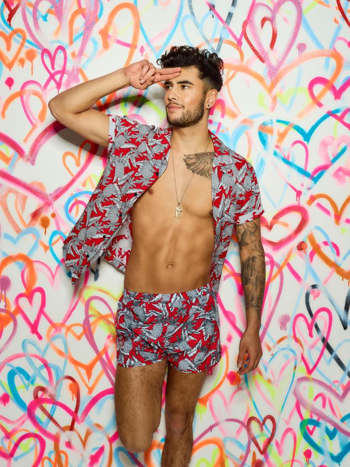  Niall Aslam has left Love Island for personal reasons