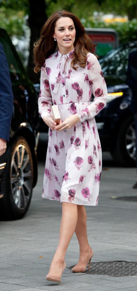  Kate Middleton parades her Kate Spade floral dress