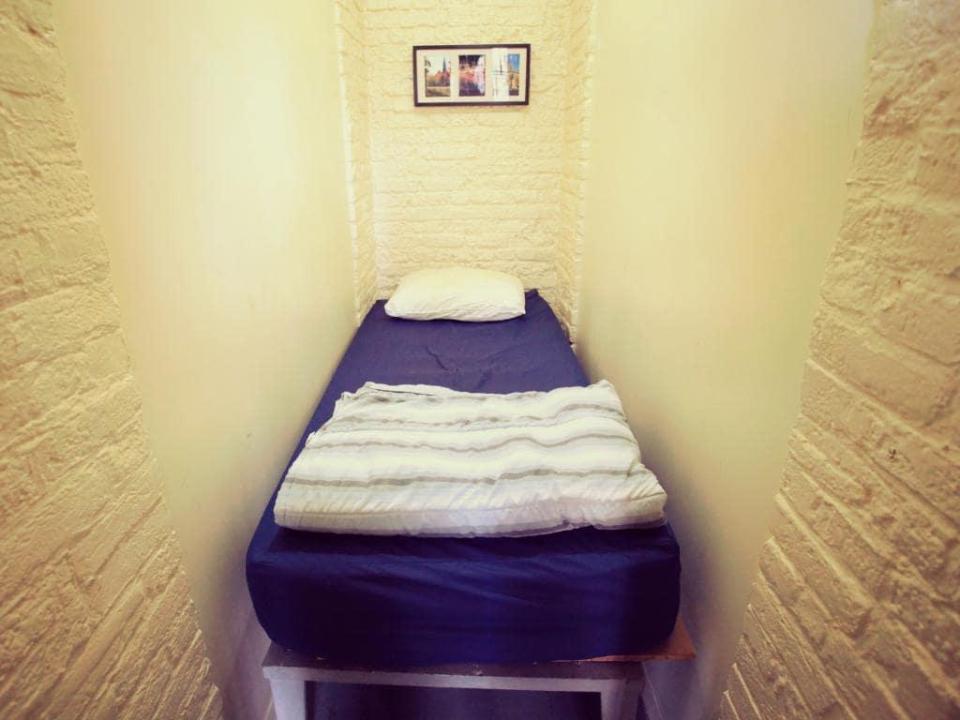  HI Ottawa Jail is a 150-year-old former jail that has a wide range of room offerings