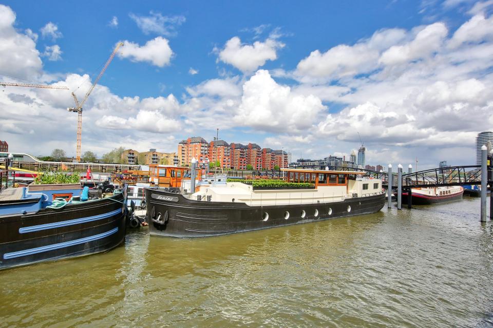  The 30m barge offers 1,370 sq ft of living space