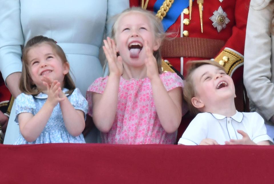  Something in sky seemed to distract the kids