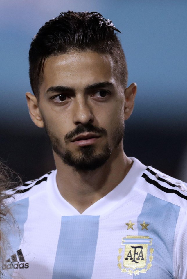 West Ham midfielder Manuel Lanzini is ruled out of the World Cup with a knee injury