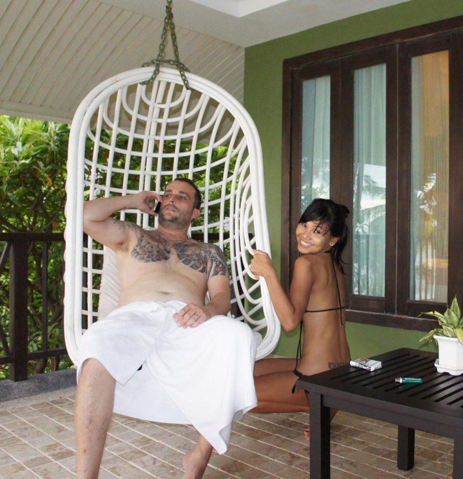  Executed fraudster Tony Kenway, relaxing in Thailand with his wife Pans, 33