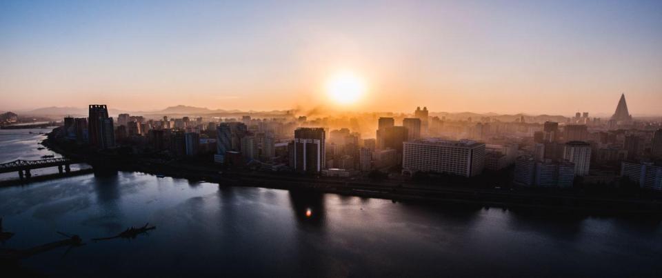  Mindy Tan shot a beautiful image of the North korean capital, Pyongyang, at sunrise