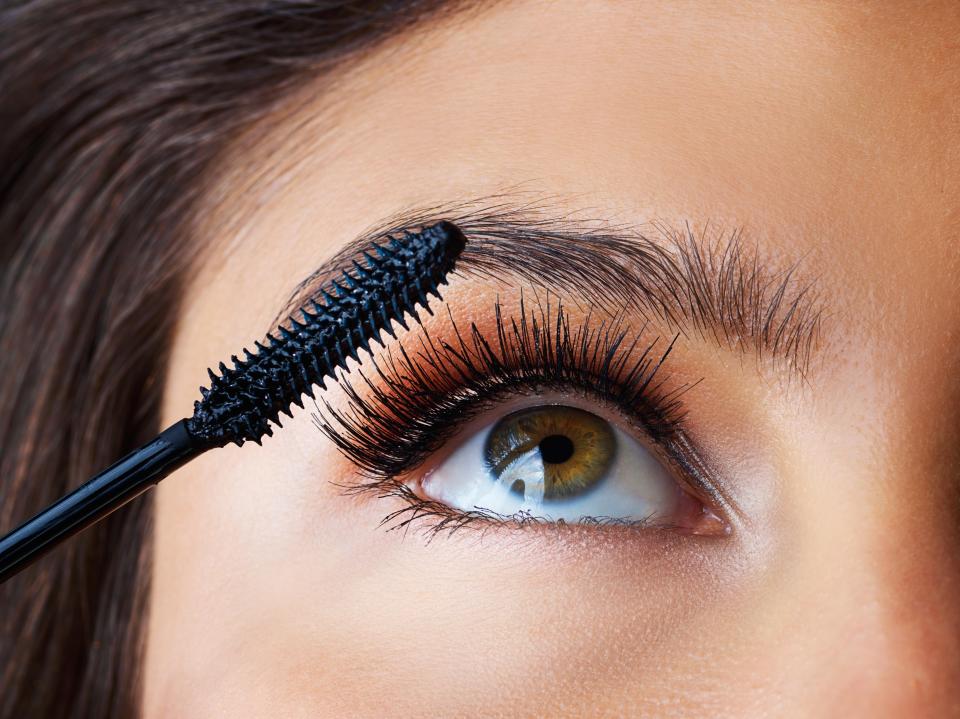  A simple mascara trick that takes just 60 seconds can help you get it all out of the tube