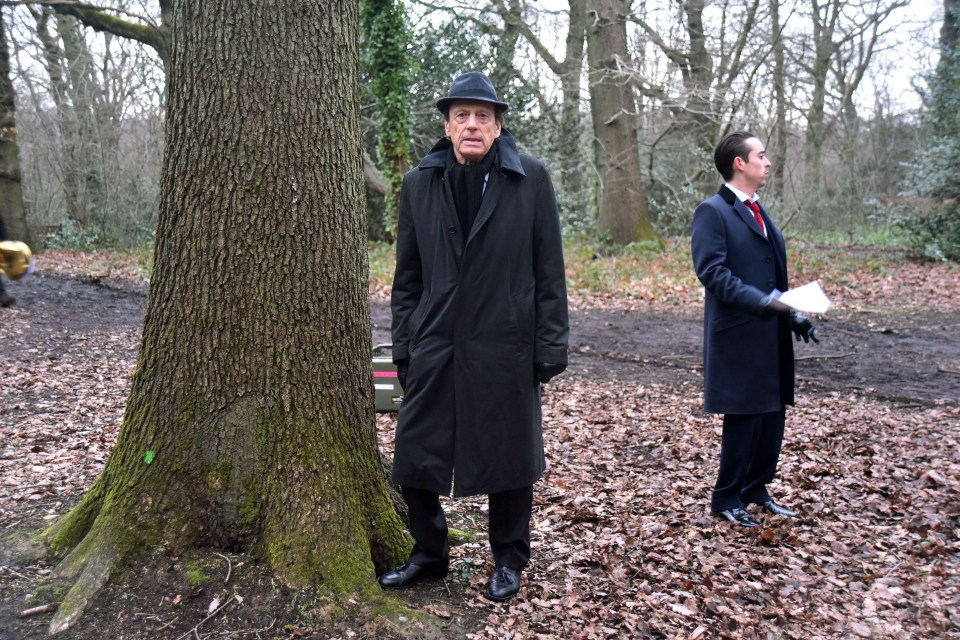 Leslie Grantham had been involved in a film entitled 'The Krays: Dead Man Walking'