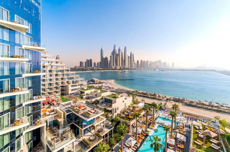  Five Palm boasts breathtaking views of the Arabian Gulf, the beach and Dubai skyline