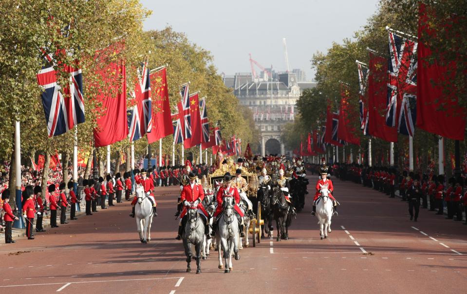  Queen Elizabeth II and China's president  Xi Jinping during his state visit in 2015