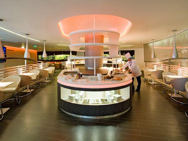  Check out the wine bar and spa at the SkyTeam Lounge in Heathrow Terminal 4