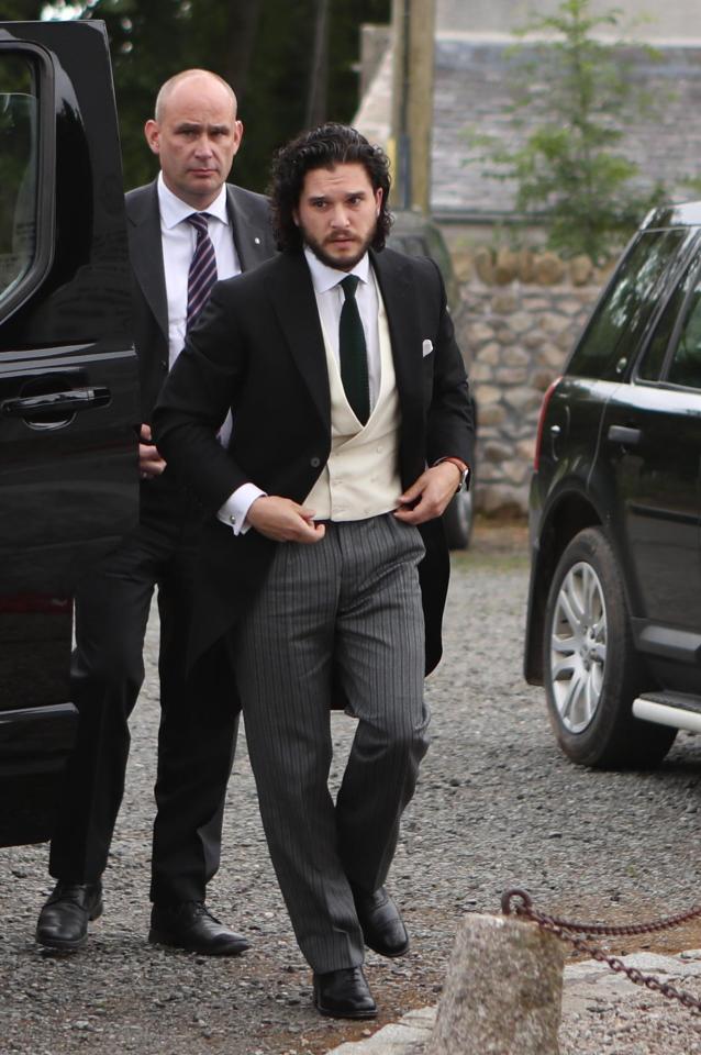  Kit Harington looked dapper as he arrived at an Aberdeenshire castle today to marry Rose Leslie