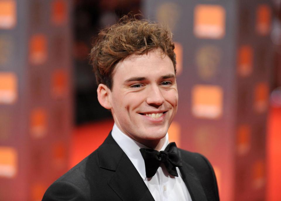  Sam Claflin stars in the 2018 film Adrift