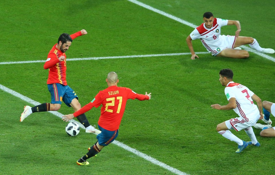 Isco scores the equaliser at the Kaliningrad Stadium